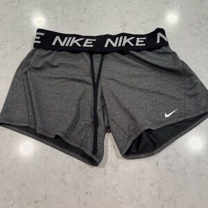 Nike Dri-Fit Women's Small Heathered Gray Charcoal Elastic Tie Waist 5" Inseam